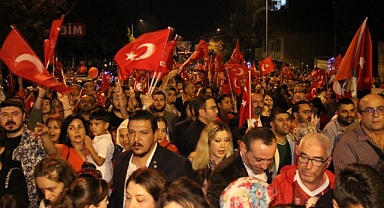 BURAK COŞKUN'UN OBJEKTİFİNDEN CUMHURİYET