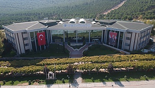 Pamukkale Üniversitesi “Öğrenci Merkezli Dijital Destekli Üniversite Eğitimi”ne geçiyor.