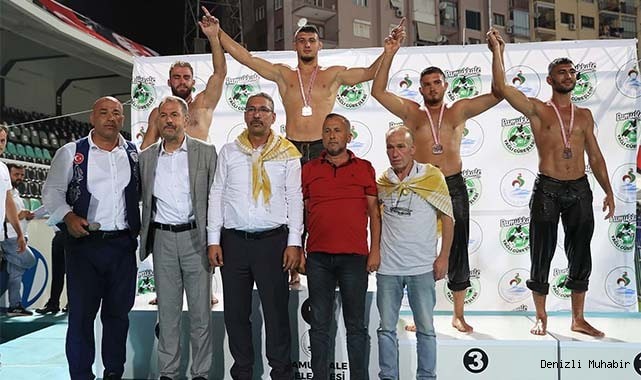 PAMUKKALE YAĞLI GÜREŞLERİ’NDE BAŞPEHLİVAN GÜRBÜZ OLDU