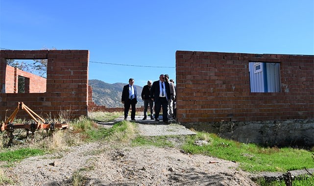 Başkan Şevik, yarım kalan sosyal tesisin tamamlanması için ekibine talimat