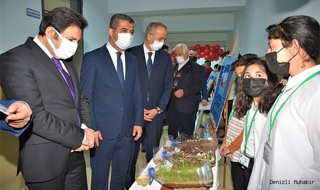 Karahasanlı Ortaokulu 4006 Bilim Fuarının açılışı yapıldı