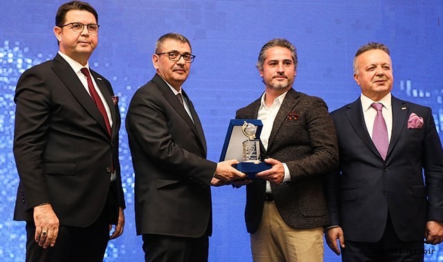 Rektör Kutluhan: “İhracatçımızın Yanında Olmaya Devam Edeceğiz”