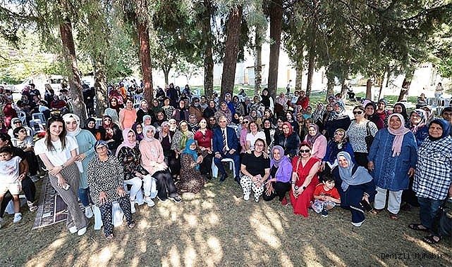 Zolan çifti kadınlarla buluştu