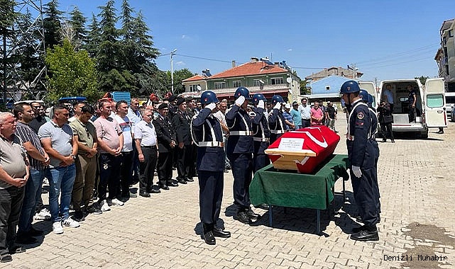 Kalp krizi geçirip vefat eden emekli astsubay törenle toprağa verildi