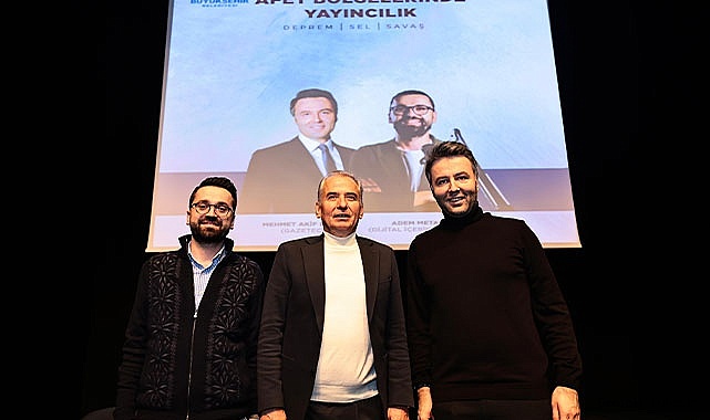 Başarılı gazeteciler Mehmet Akif Ersoy ile Adem Metan sevenleri ile buluştu