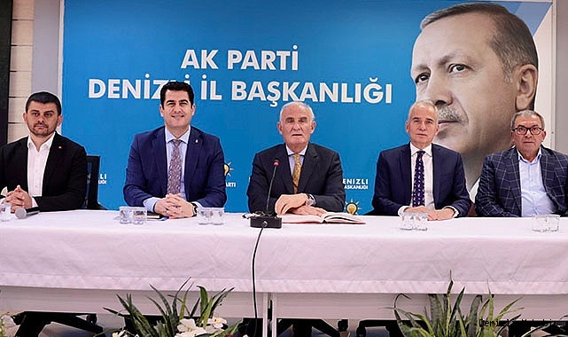 Ak Parti, istişare için toplandı