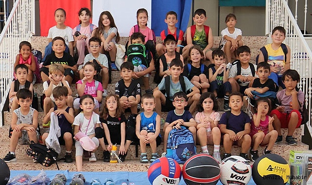 SPOR AŞKI ENGEL TANIMAZ PROJESİNDE MALZEMELER DAĞITILDI