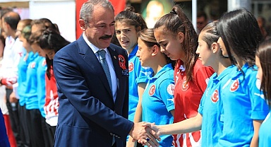 TİN: "ÇOCUKLARIMIZIN GÖZLERİNDEKİ UMUT,  TÜRKİYE’NİN İSTİKBALİDİR"