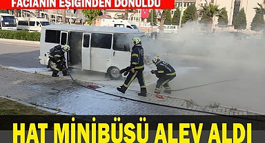 Hat Minibüsü alev aldı