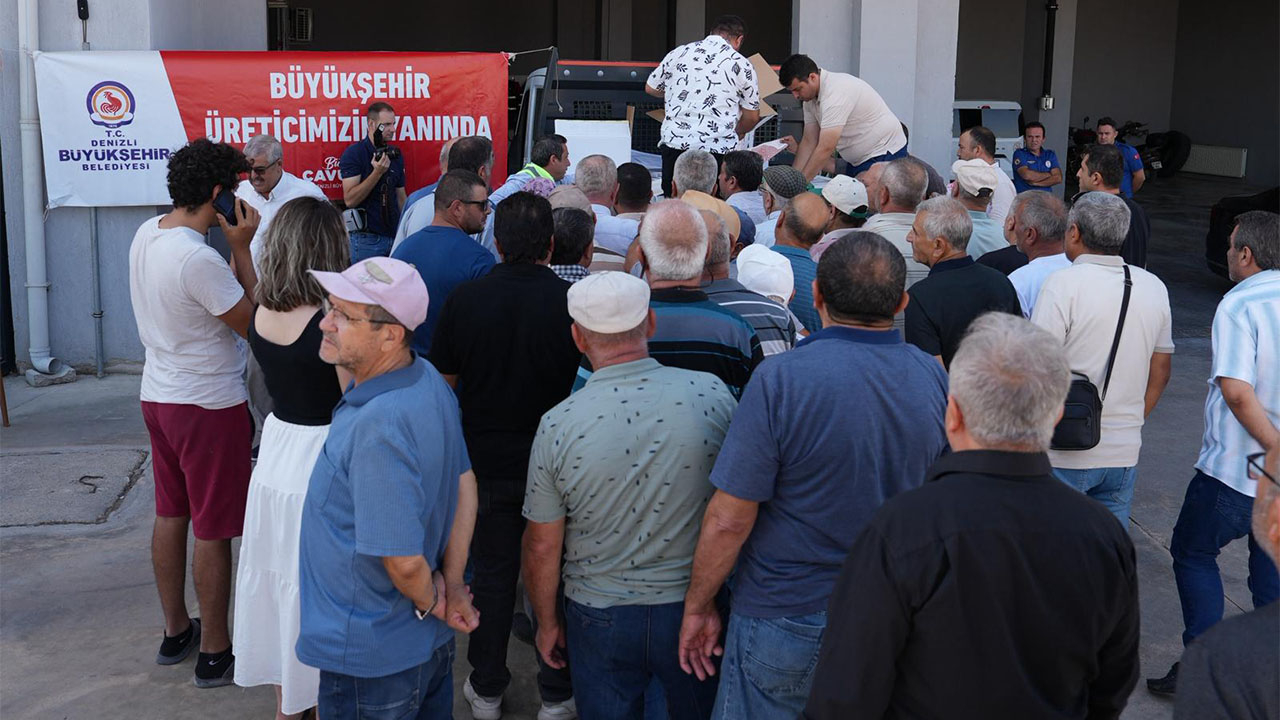 Büyükşehir’den üreticilere bordo bulamacı desteği