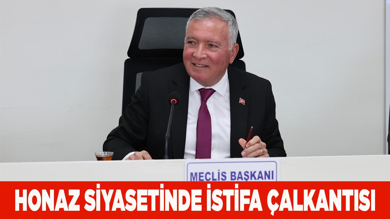 Honaz Siyasetinde İstifa Çalkantısı