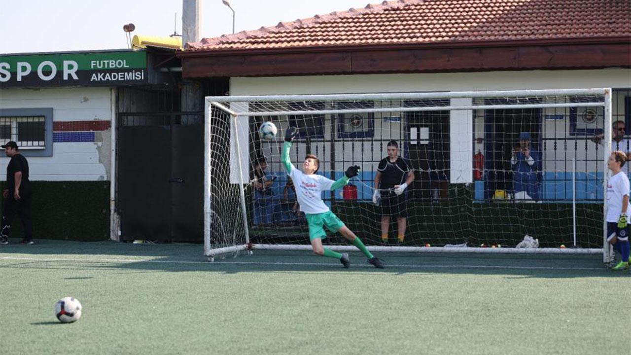MERKEZEFENDİ YAZ SPOR OKULLARINDA KALECİ EĞİTİMLERİ BAŞLIYOR