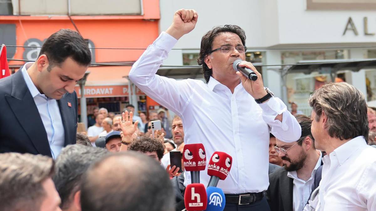 Denizli Özgür Özel’i Bağrına Bastı