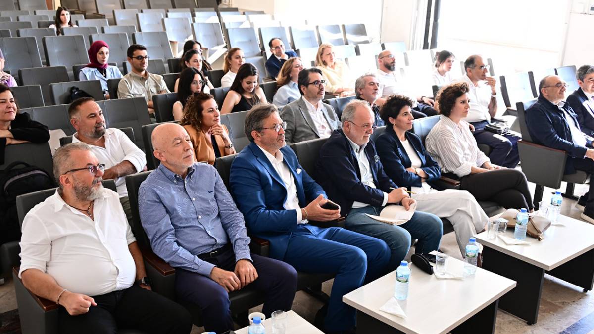 PAÜ-DESİAD İş Birliğinde Mentör-Menti Programı