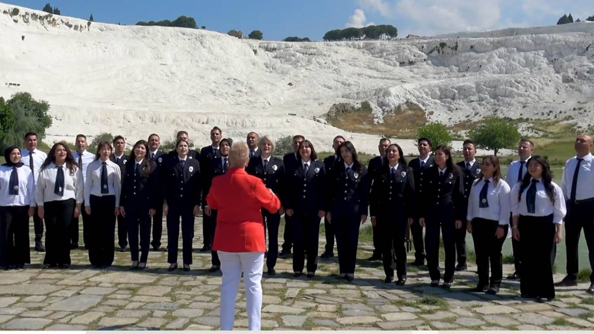 Denizli Emniyeti konserle sanatı halkla buluşturuyor