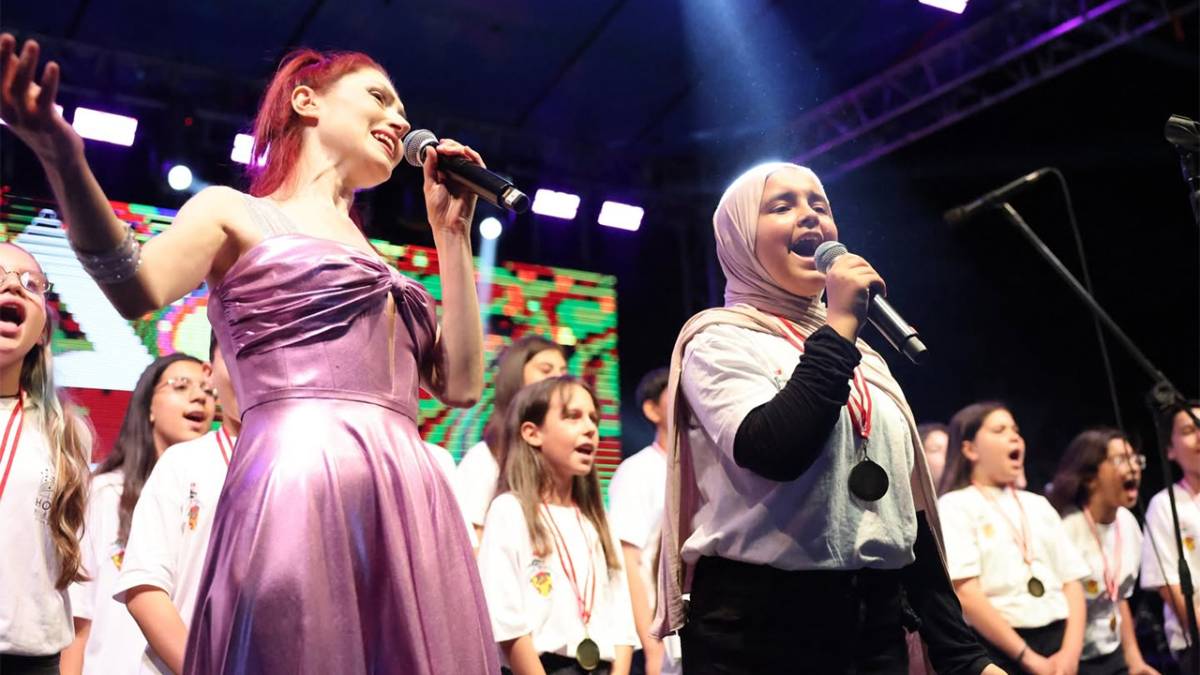 Honaz'da Kiraz Festivali Aslı Güngör Konseriyle Final Yaptı